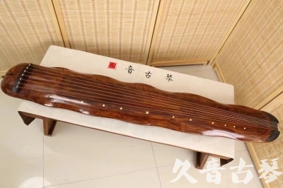 西双版纳傣族自治州●久音古琴  ●今日推荐20240831  【断纹蕉叶】